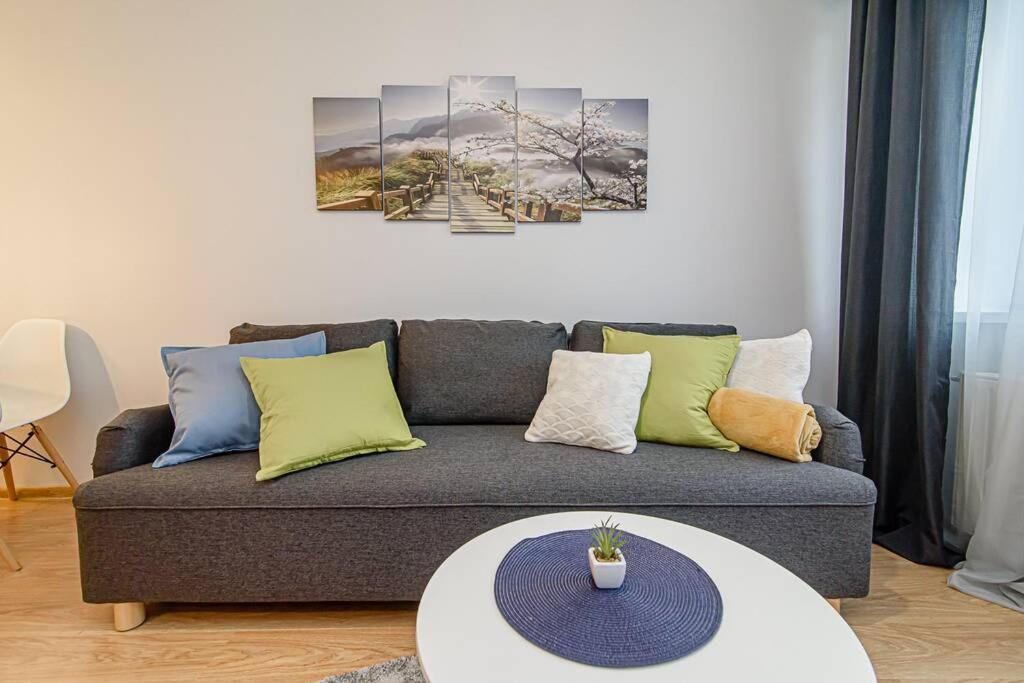 Bright Apartment,For 1-4,Near Old Town Vilnius Eksteriør billede
